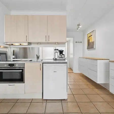 Apartment Heidine - 100m From The Sea By Interhome Gudhjem